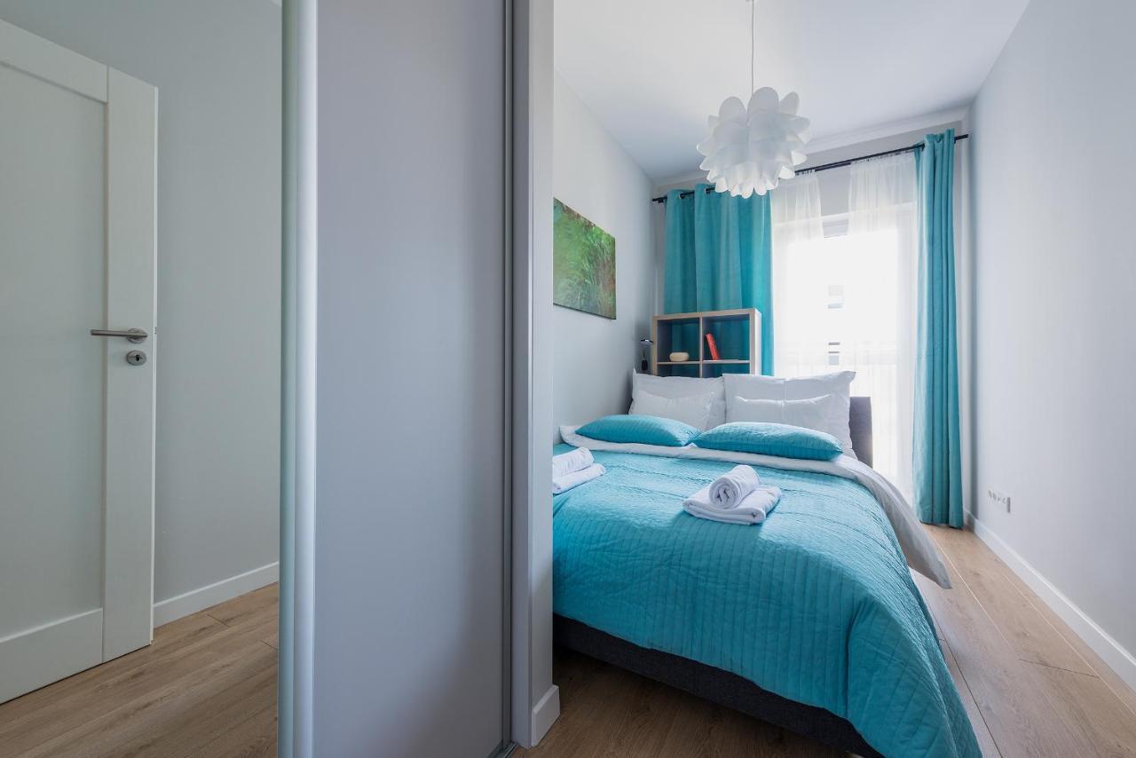 Okecie Airport Studio Bakalarska 2 P&O Serviced Apartments Varsavia Esterno foto