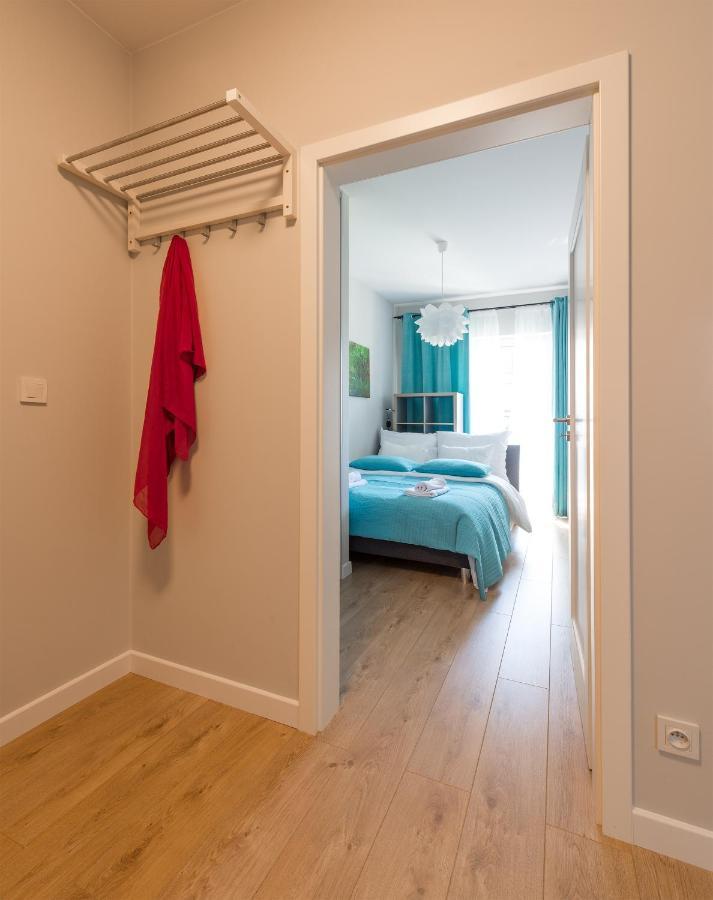 Okecie Airport Studio Bakalarska 2 P&O Serviced Apartments Varsavia Esterno foto