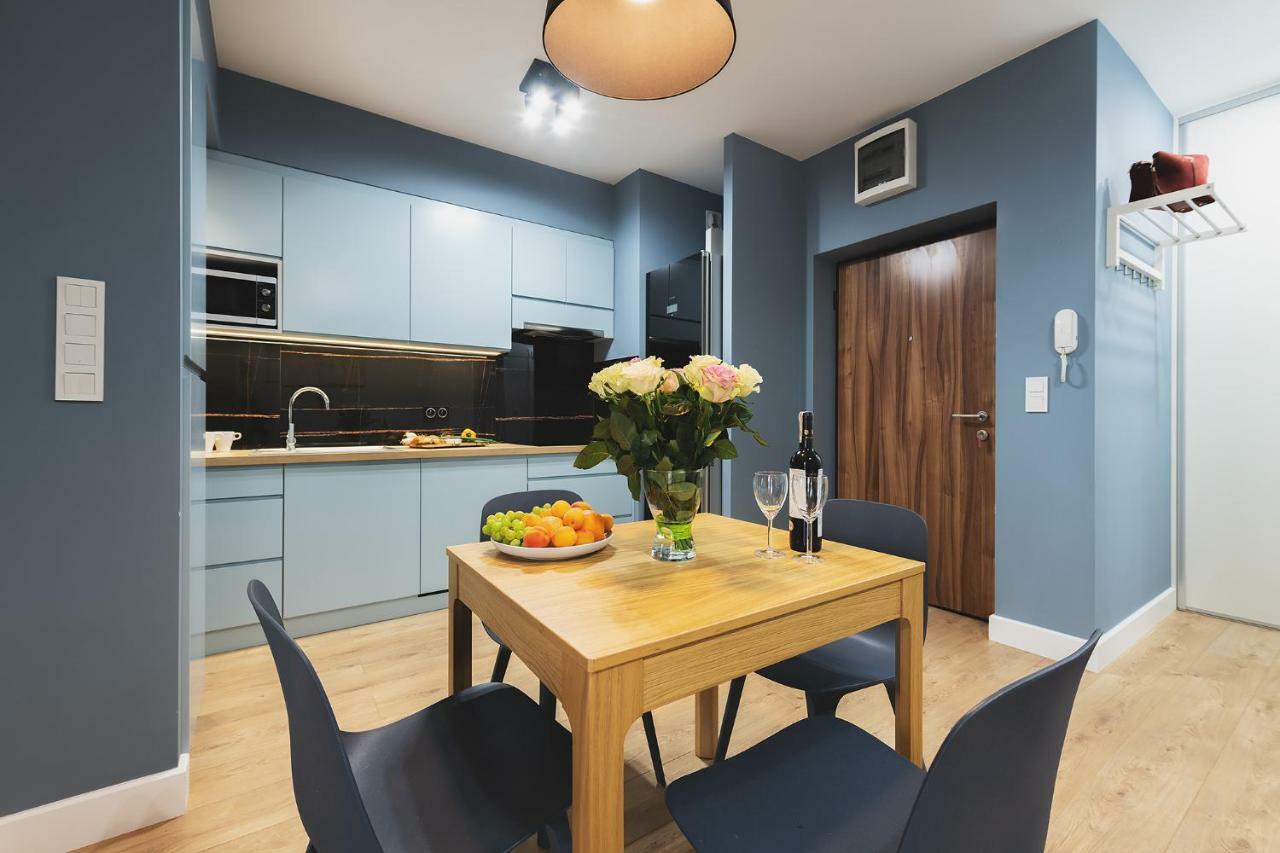 Okecie Airport Studio Bakalarska 2 P&O Serviced Apartments Varsavia Esterno foto