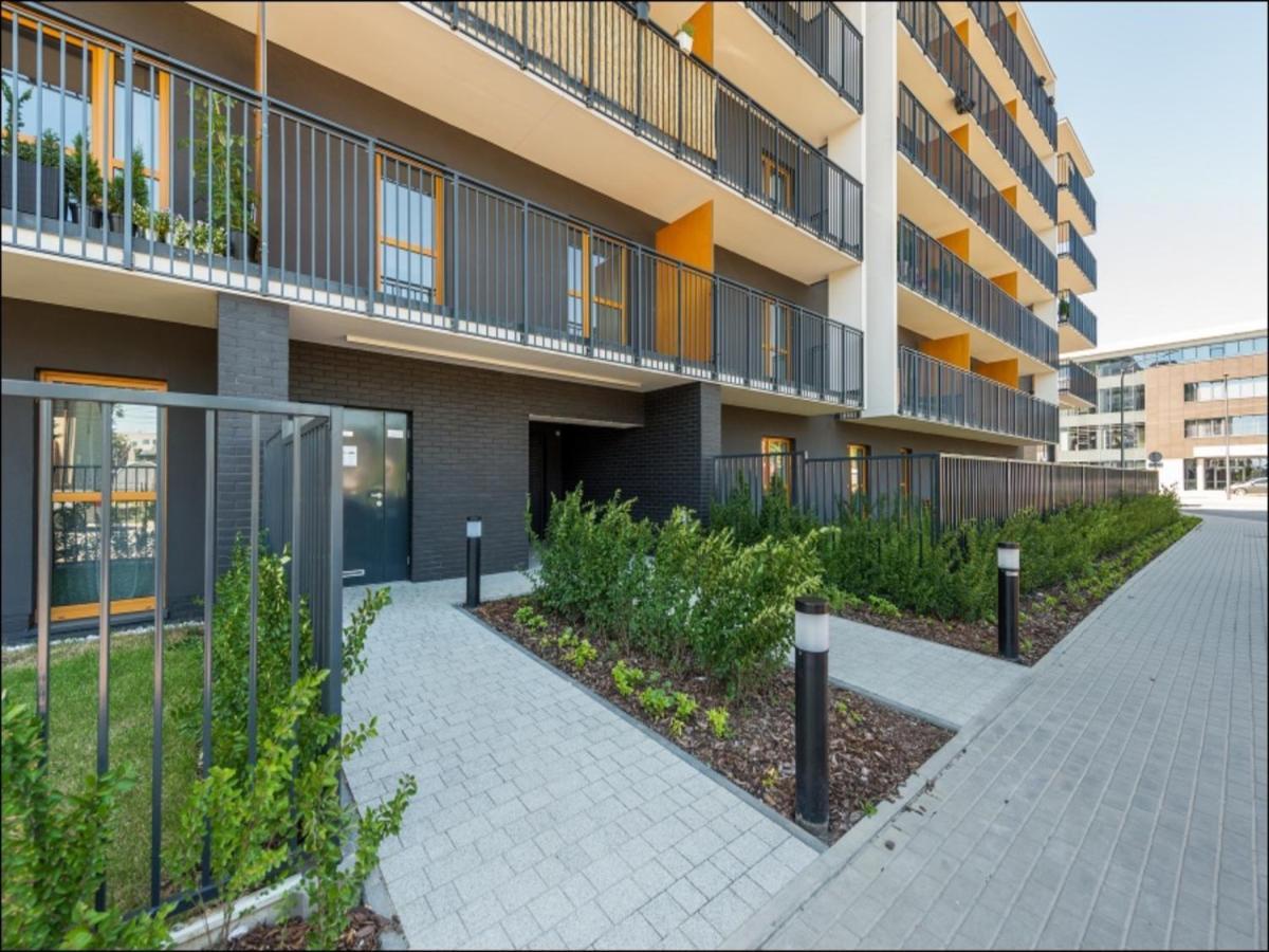 Okecie Airport Studio Bakalarska 2 P&O Serviced Apartments Varsavia Esterno foto